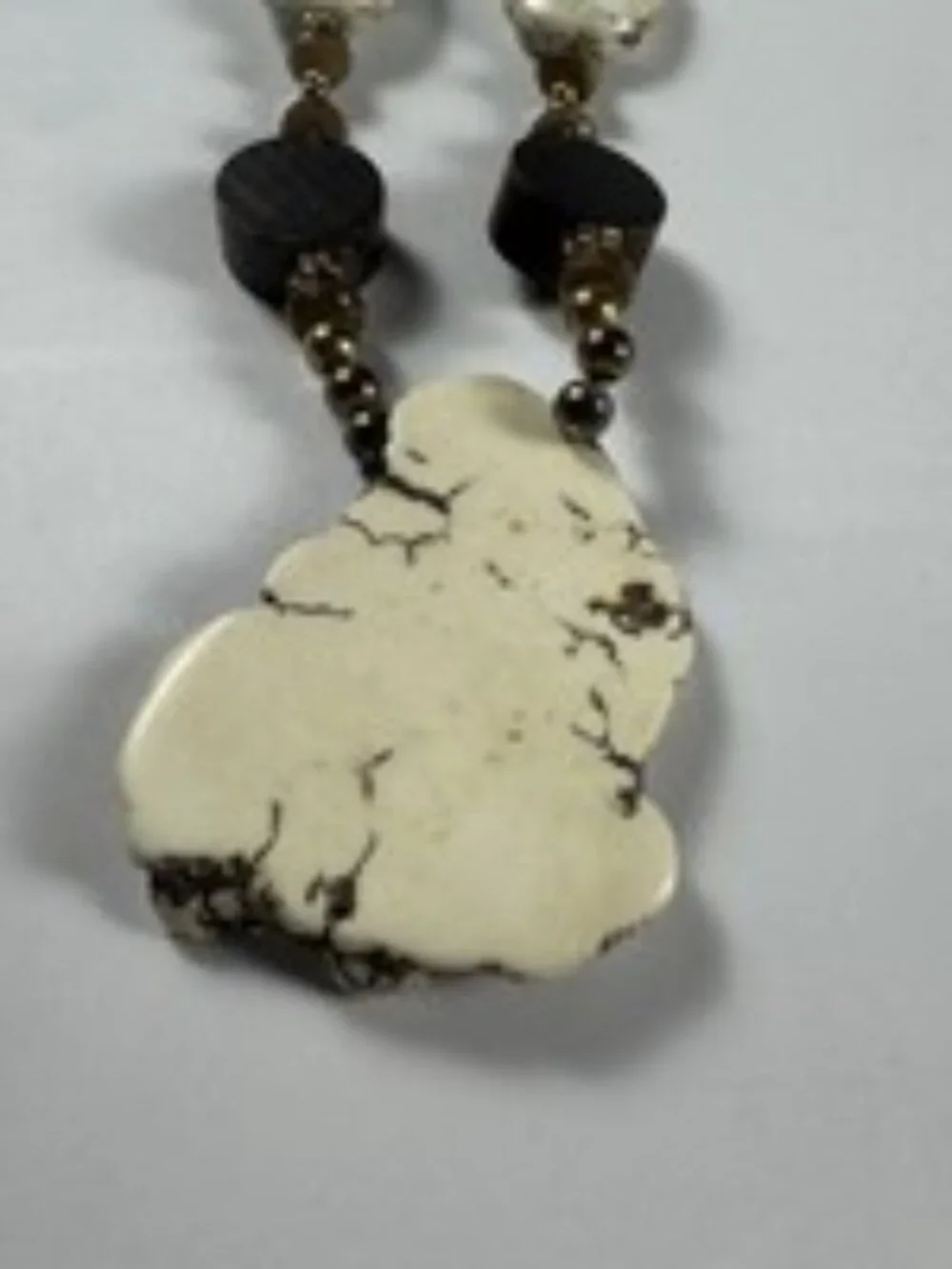 Vintage Boho White Howlite Stone Wood Slab Pendant Necklace Choker Toggle
